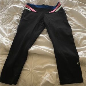 Lululemon cropped workout pants size 4